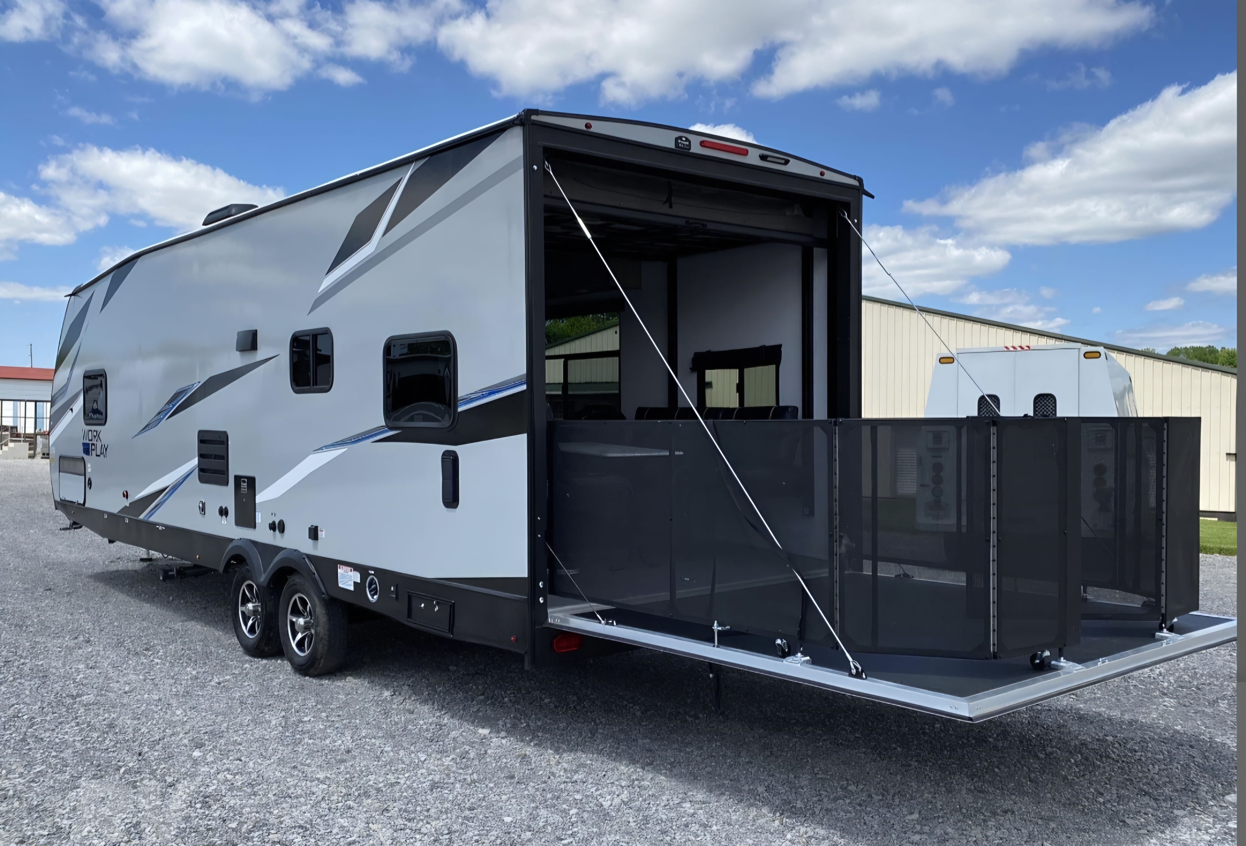 2022 Coachmen WORK AND PLAY 27KB RV
