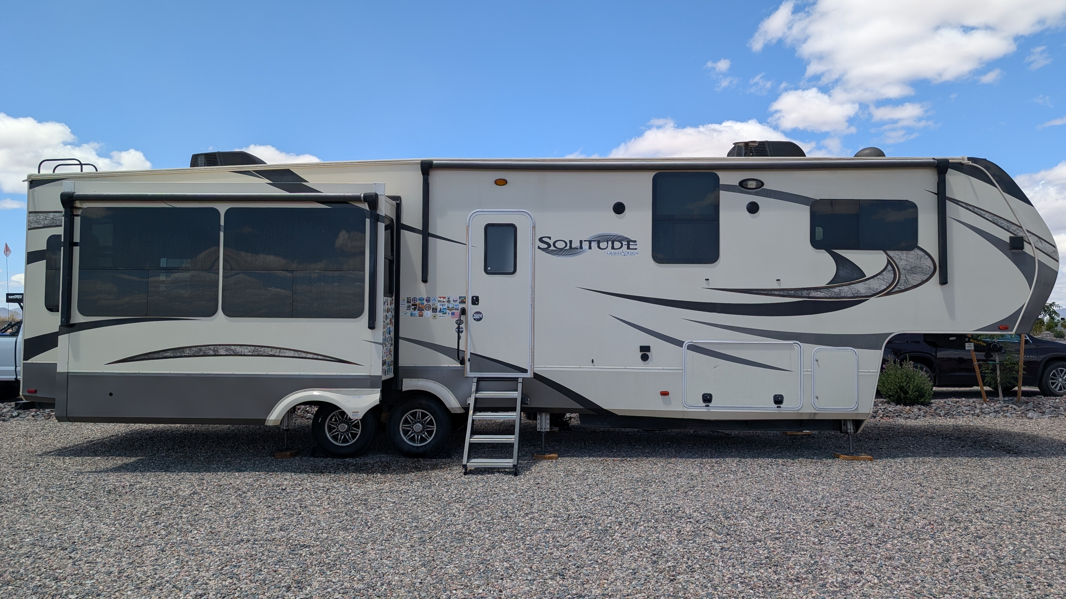 2019 Grand Design SOLITUDE 377MBS RV