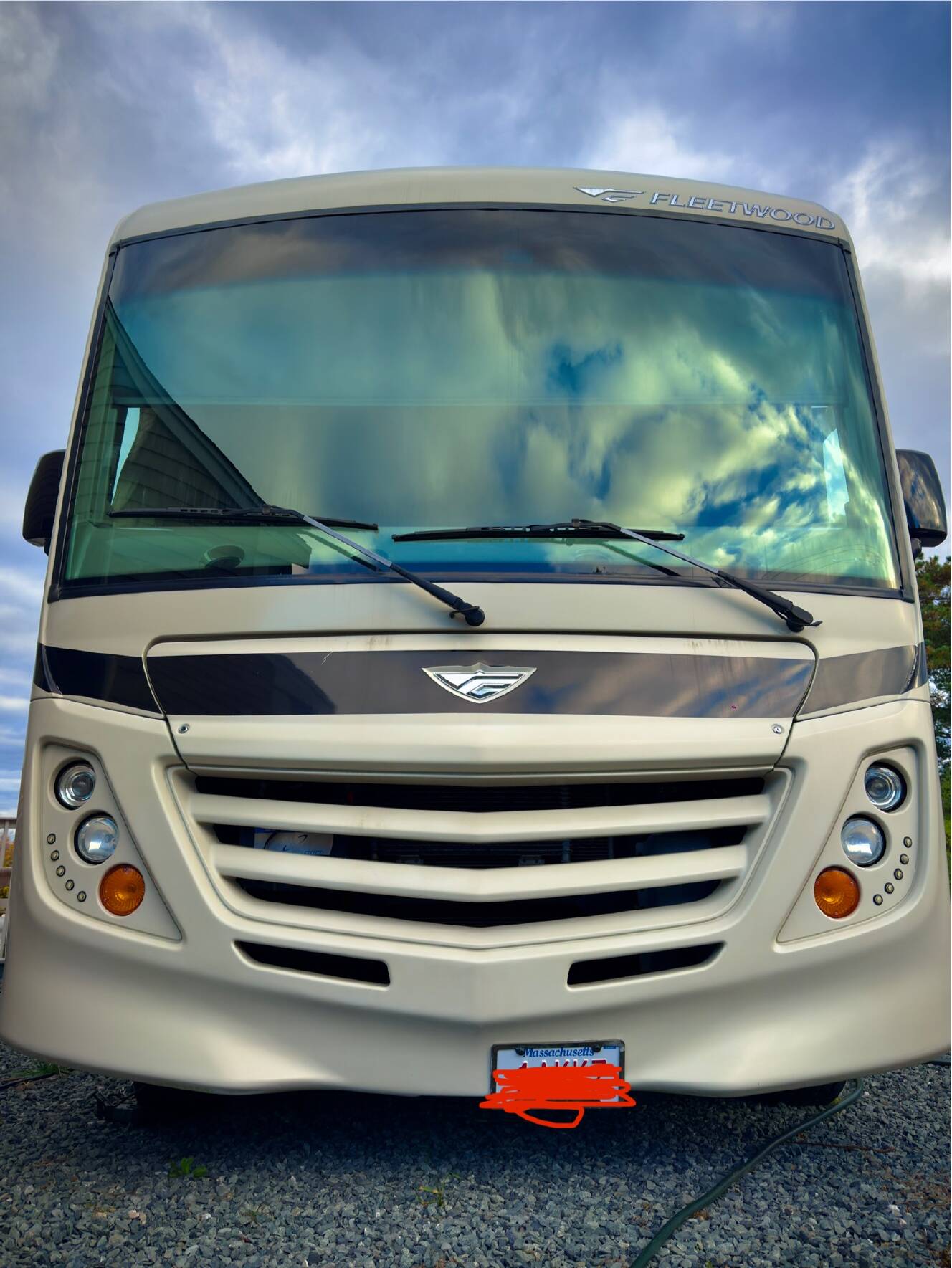 A photo of this 2018 Fleetwood FLAIR 30P