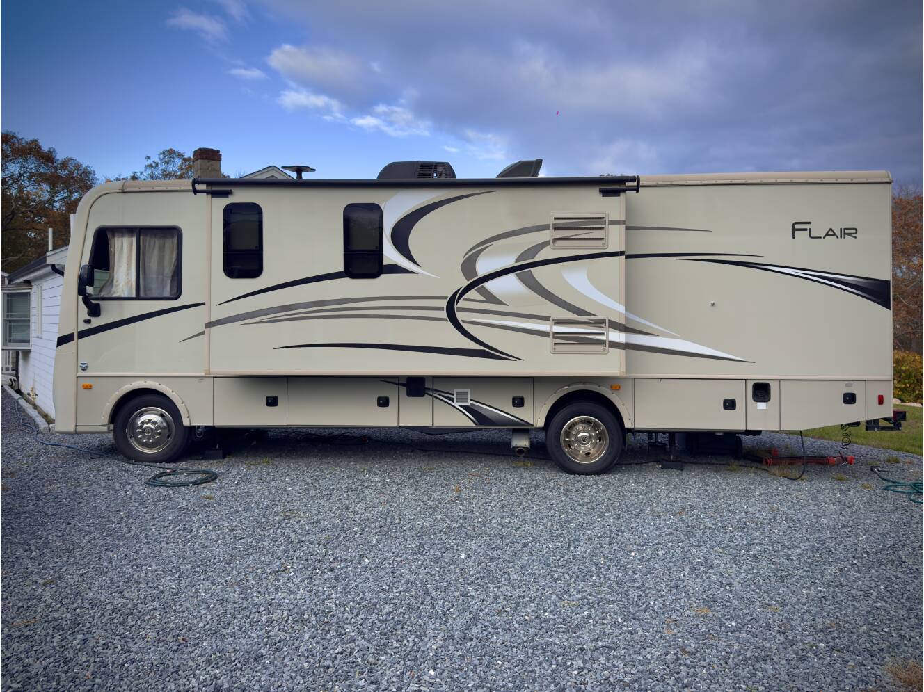 A photo of this 2018 Fleetwood FLAIR 30P