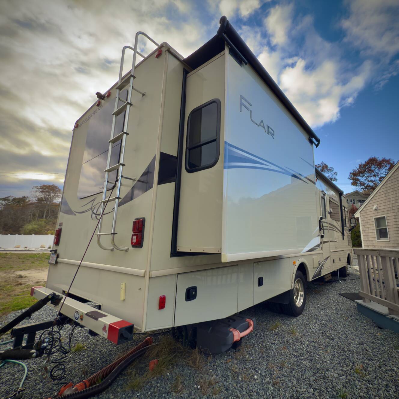 A photo of this 2018 Fleetwood FLAIR 30P