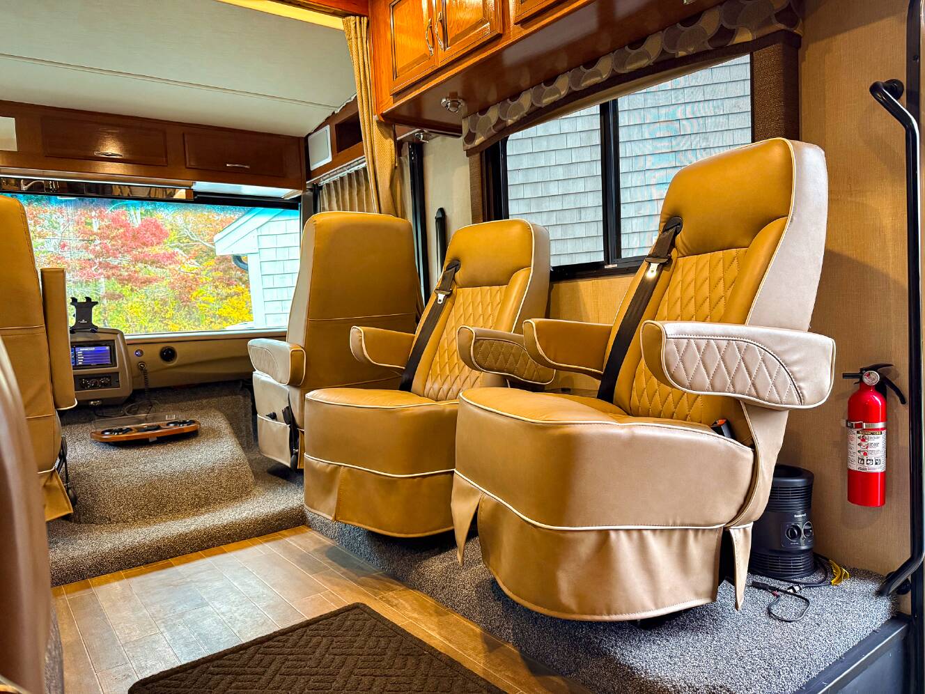 A photo of this 2018 Fleetwood FLAIR 30P