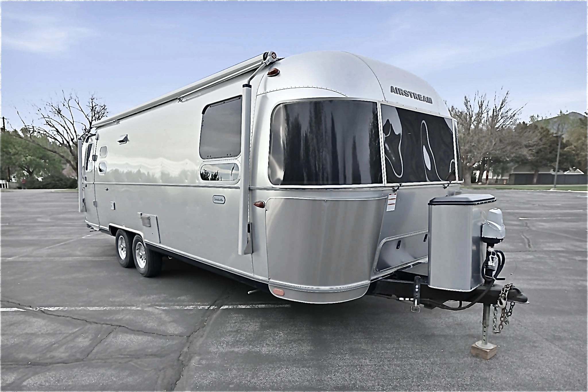 2020 Airstream GLOBETROTTER 27FB RV