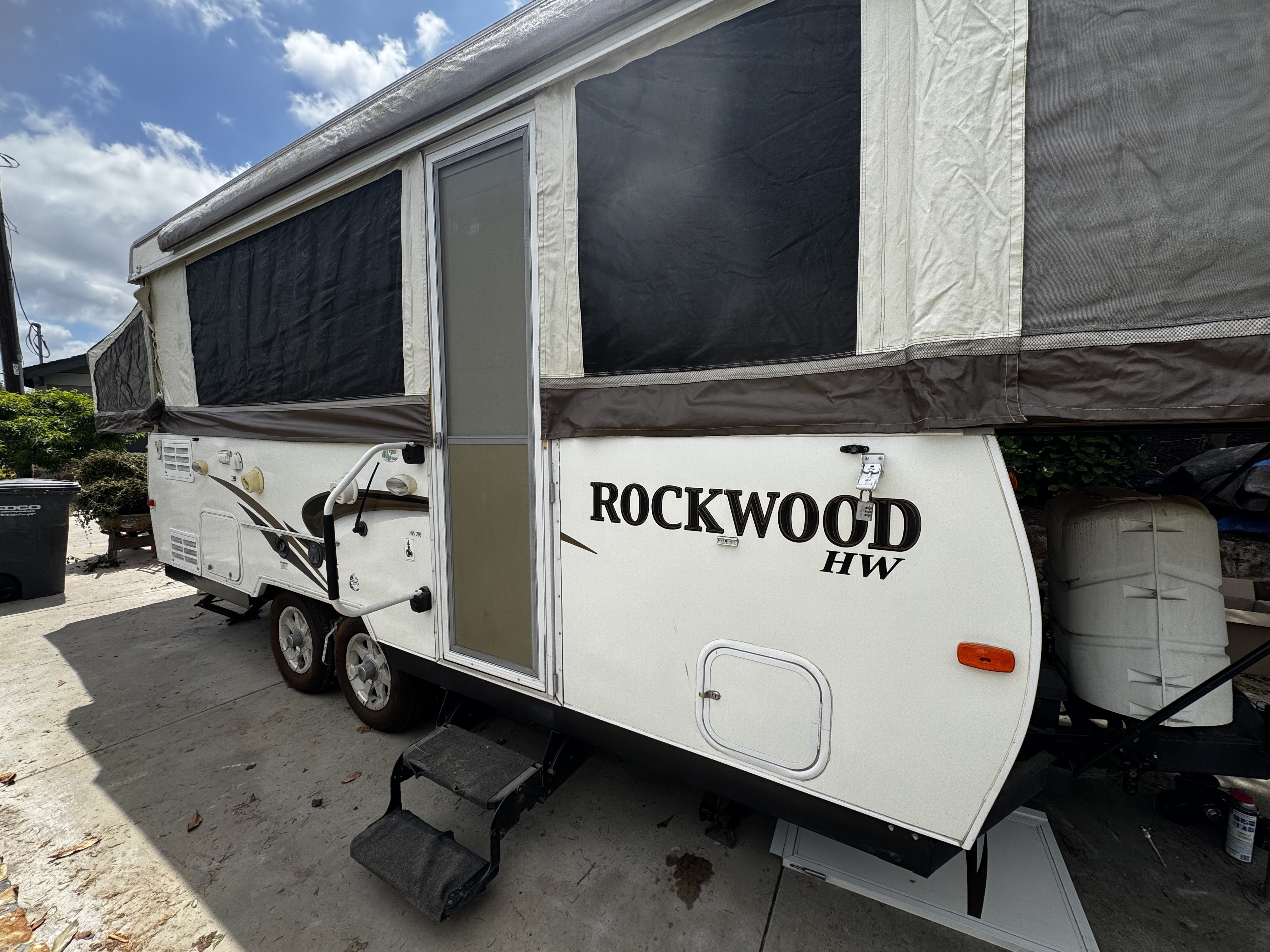 2013 Forest River ROCKWOOD HIGH WALL HW276 in la mesa CA