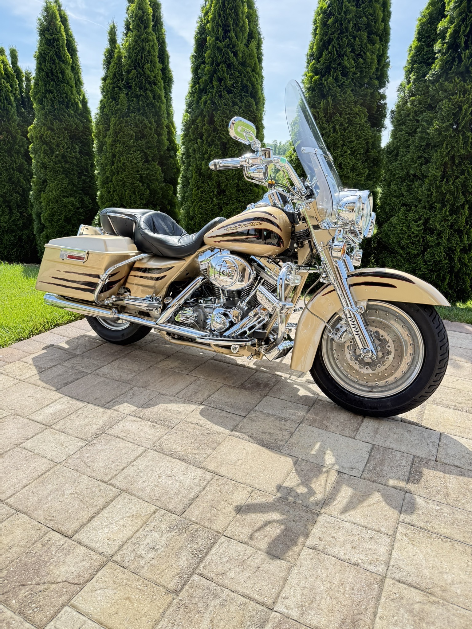 2003 Harley-Davidson ROAD KING CVO in lenoir city TN