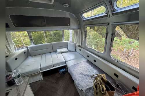2025 Airstream INTERNATIONAL 27FB TWIN in bossier city LA
