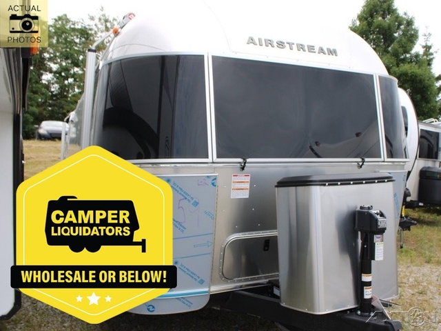 2025 Airstream Globetrotter 27FBQ in south burlington VT