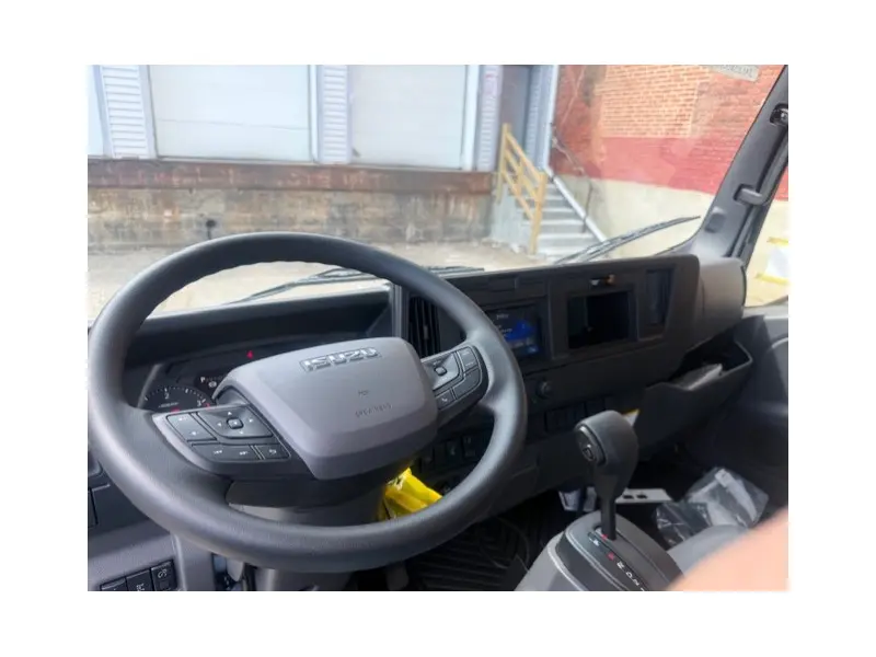 2026 ISUZU NRR