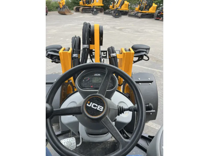 2025 JCB 407