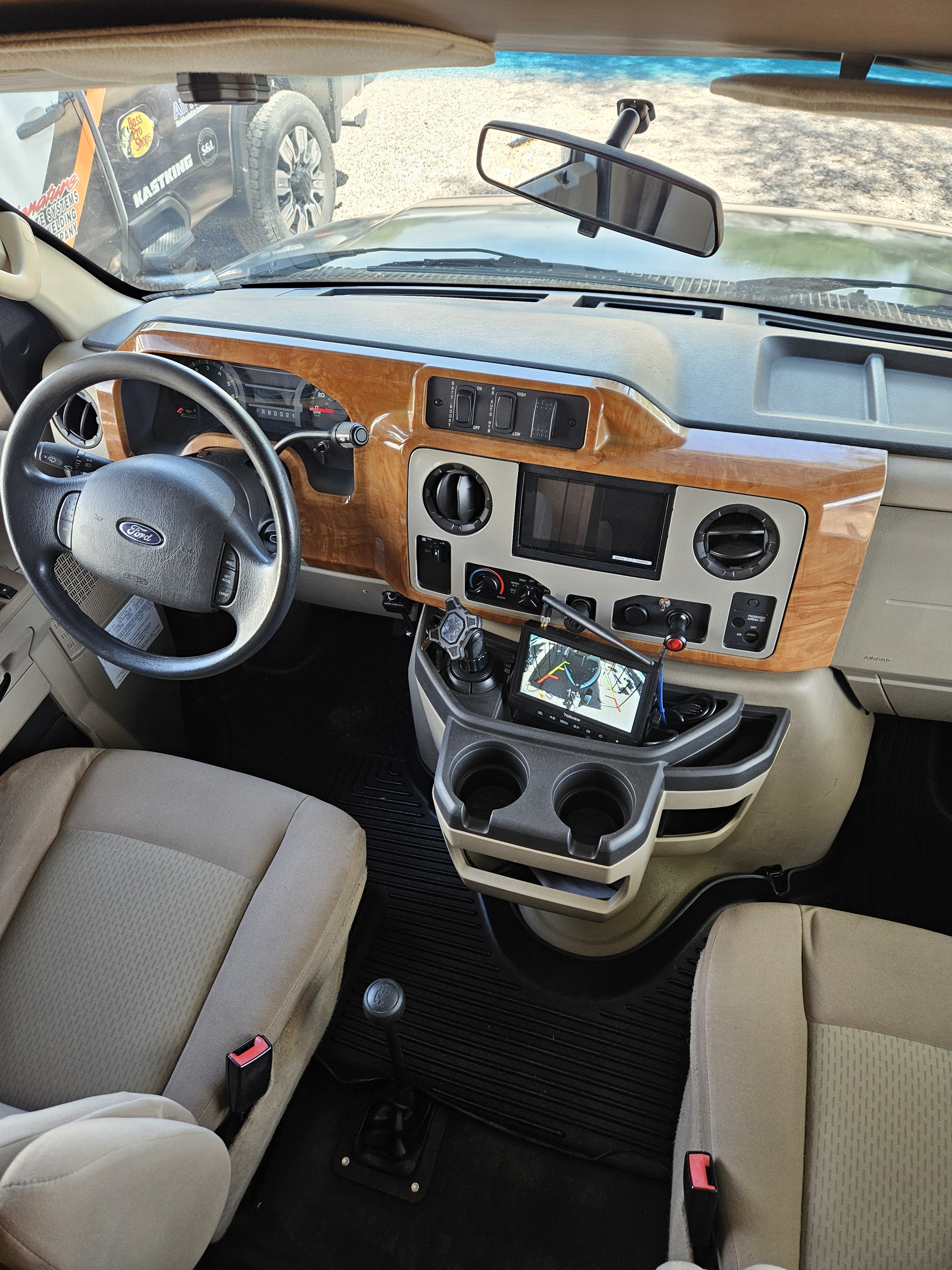 2013 Winnebago ACCESS PREMIER 26QP in tonto basin AZ