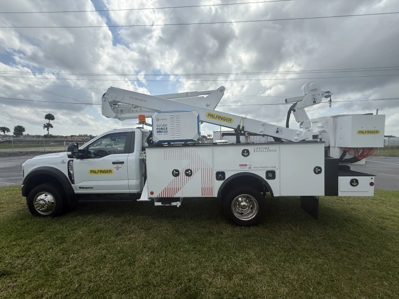 2024 FORD F600