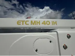 2024 FORD F600