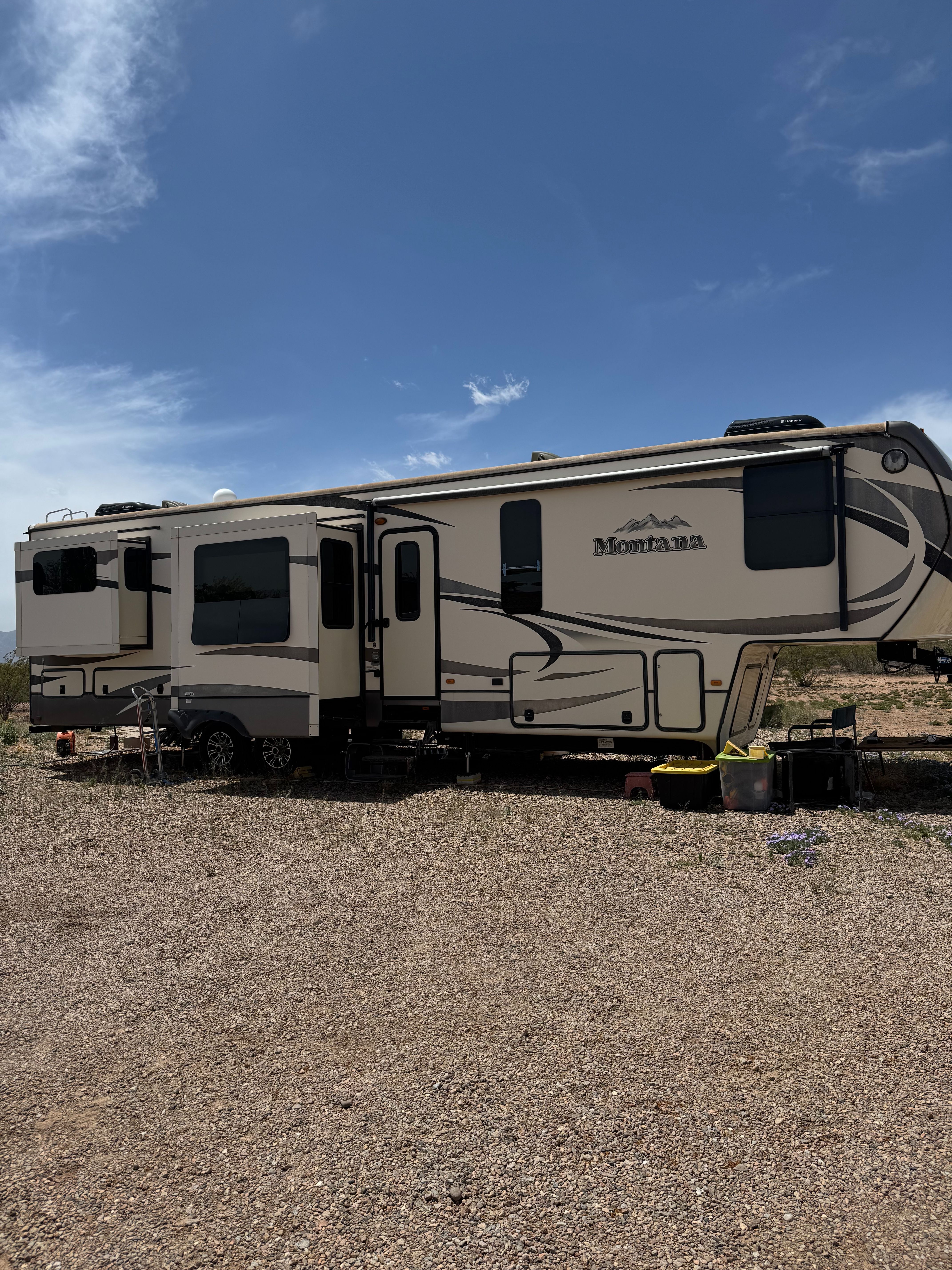 2015 Keystone MONTANA 3791RD RV