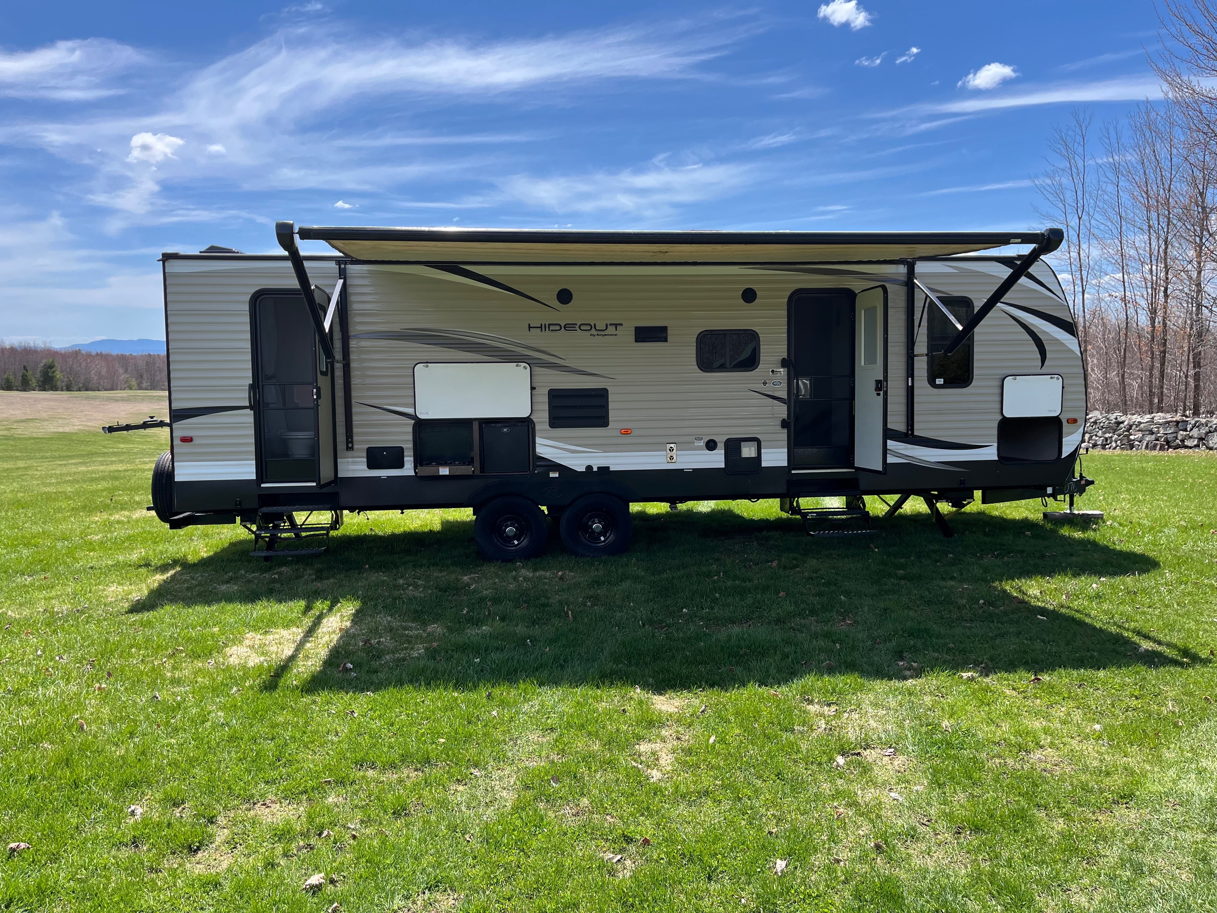 2018 Keystone HIDEOUT 28BHS RV