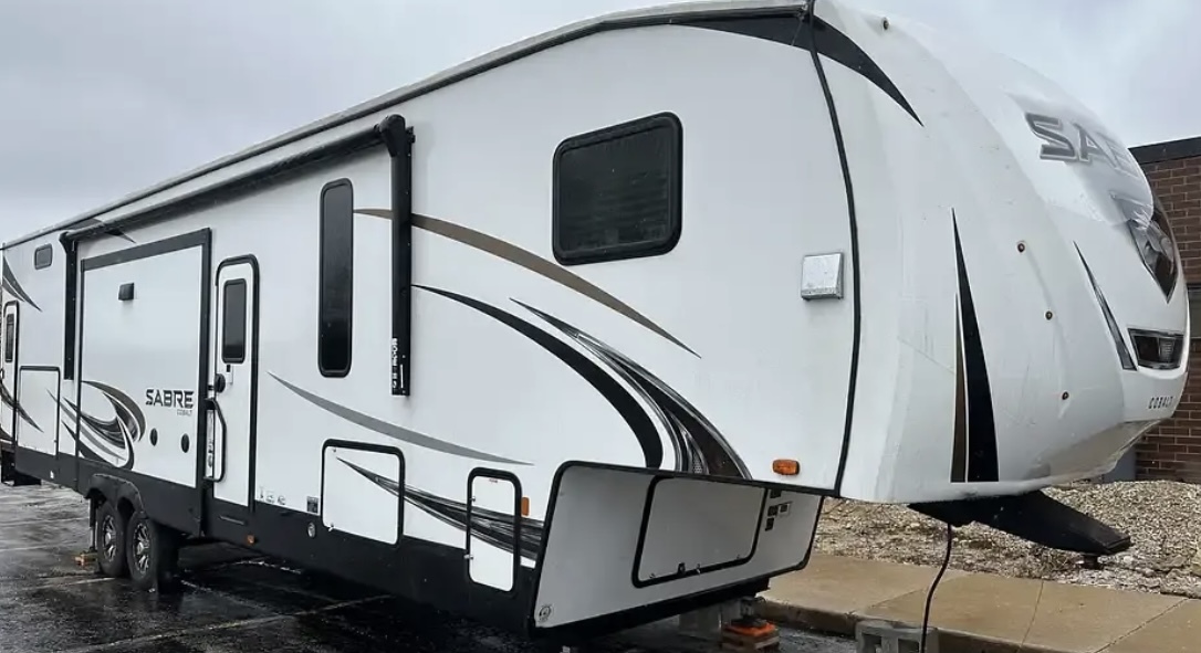 2022 Forest River SABRE 38DBQ RV