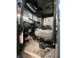 1998 MACK RD688S