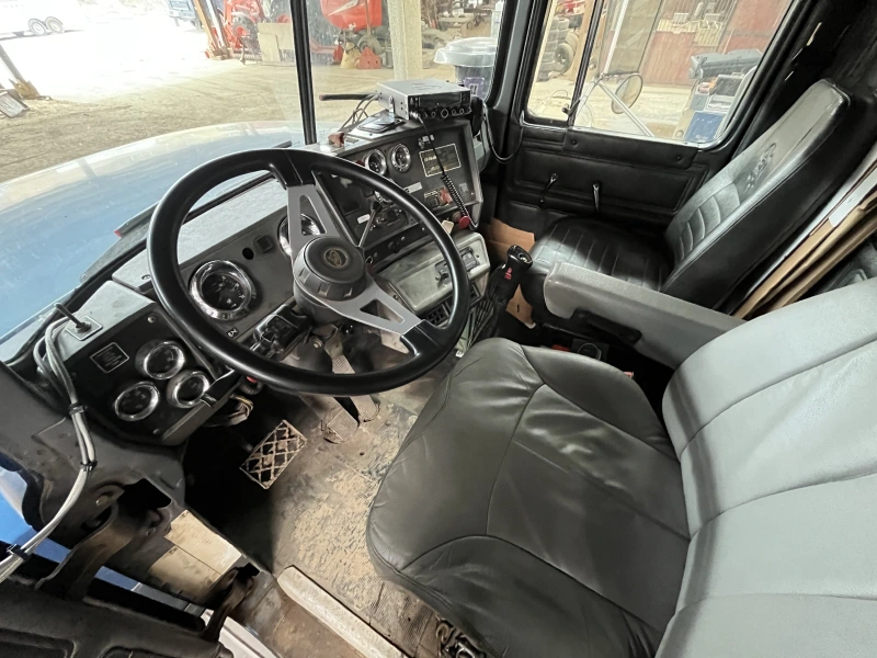 1998 MACK RD688S
