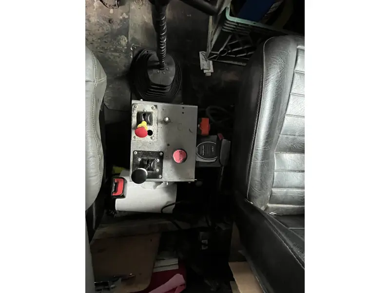 1998 MACK RD688S