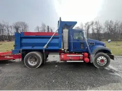 2008 MACK GU713