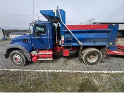 2008 MACK GU713