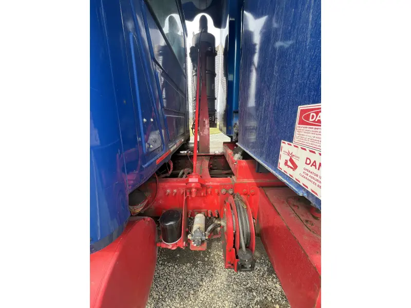 2008 MACK GU713