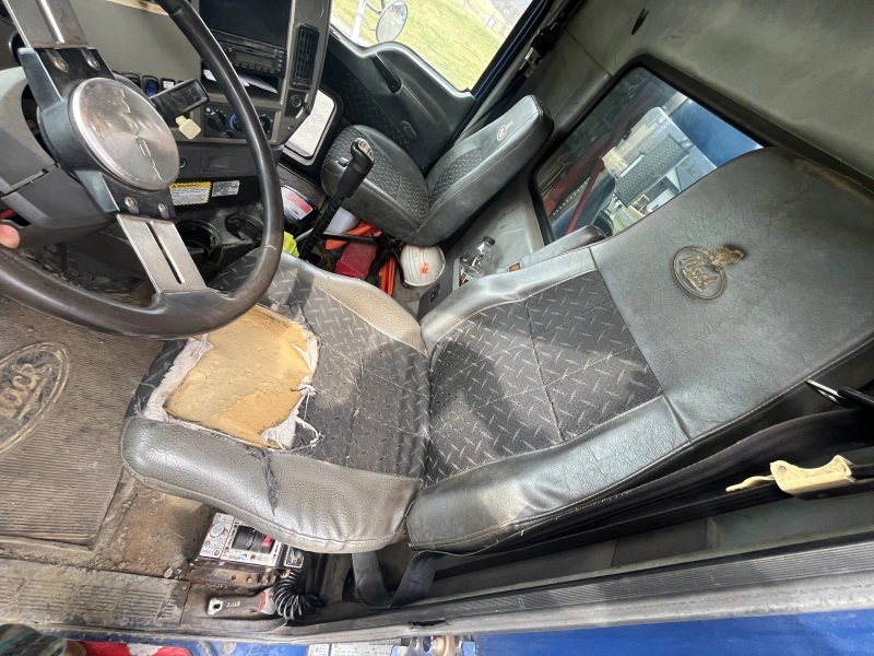 2008 MACK GU713
