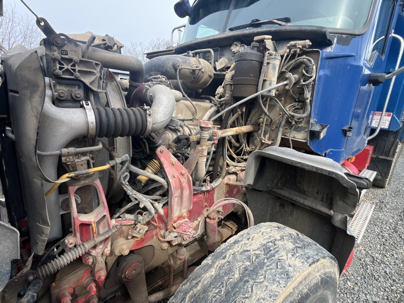 2008 MACK GU713