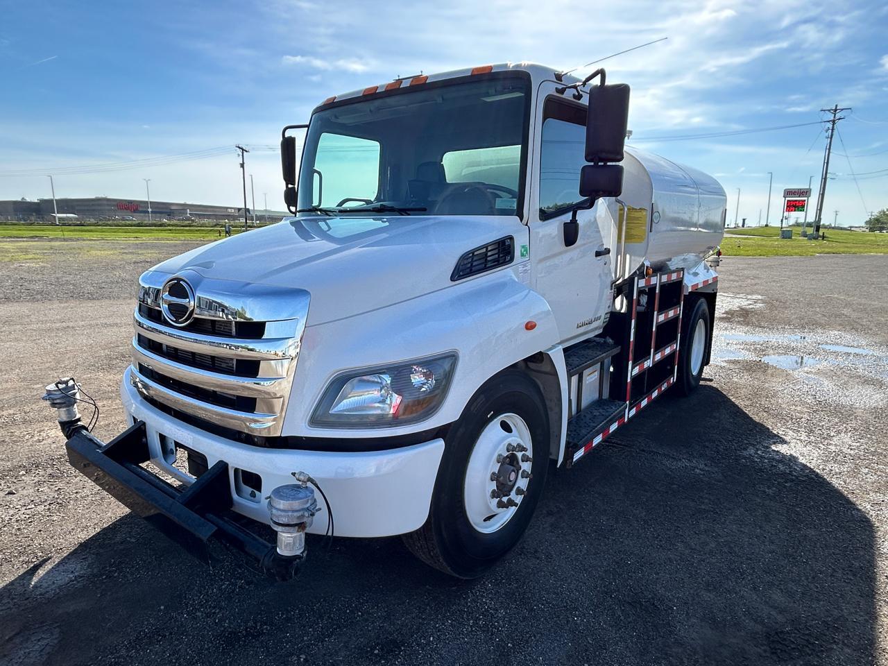 2019 HINO 338 in Lancaster, OH