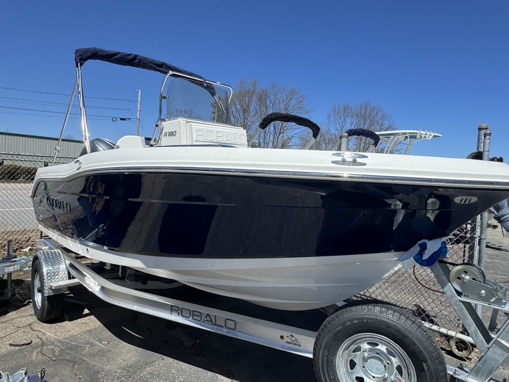 2026 Robalo R180 NAN in kittery ME