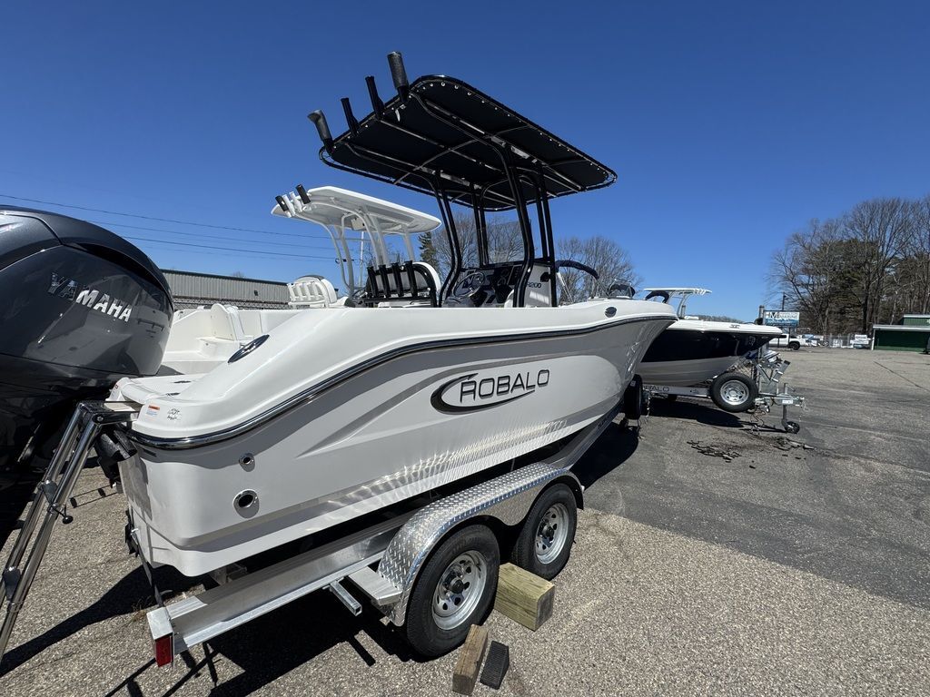 2026 Robalo R200 NAN in kittery ME