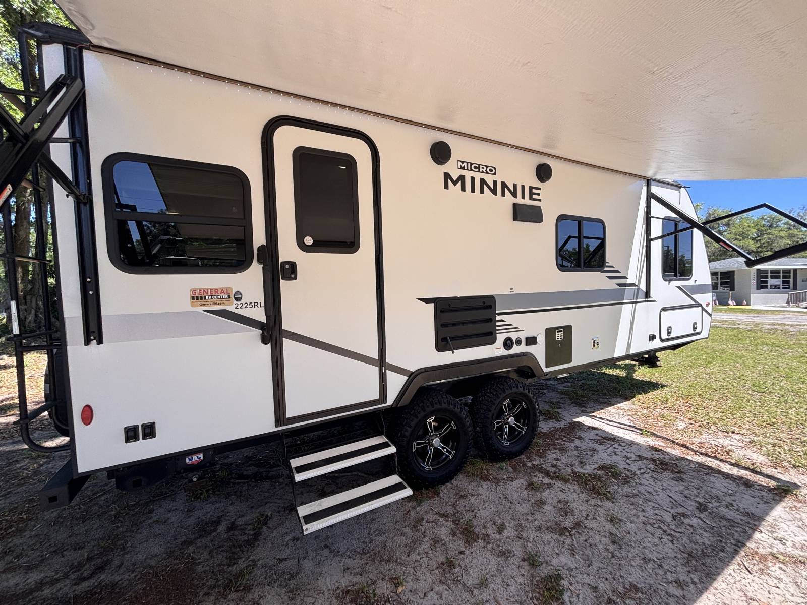2022 Winnebago WINNEBAGO MICRO MINNIE 2225RL in ocala FL