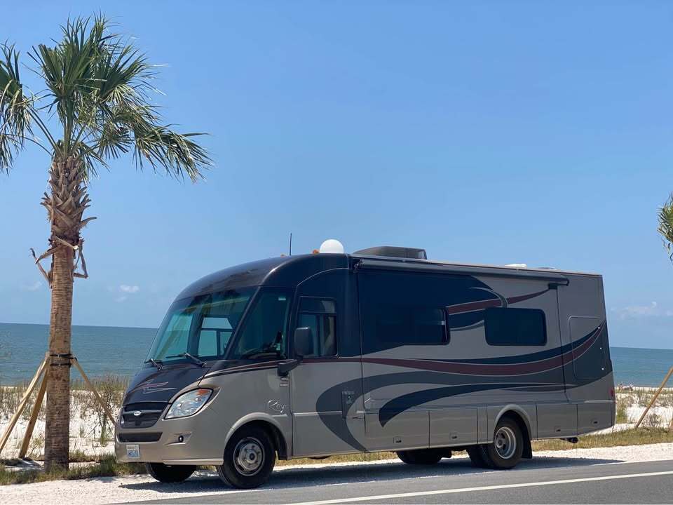 2010 Itasca REYO ITASCA REYO 25R in port charlotte FL