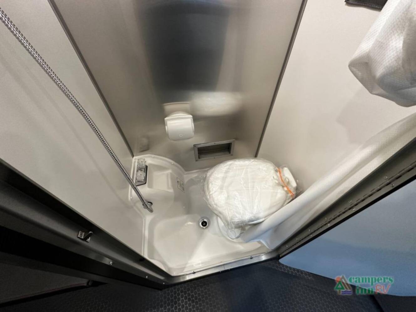 A photo of this 2026 Airstream Basecamp 16X