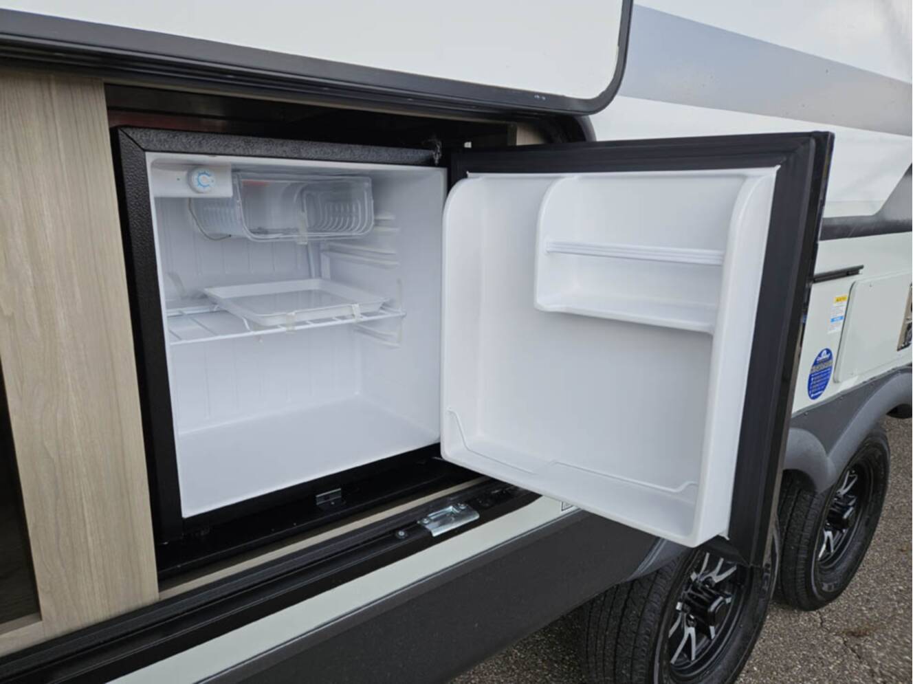 A photo of this 2026 Forest River Flagstaff Micro Lite 25BRDS