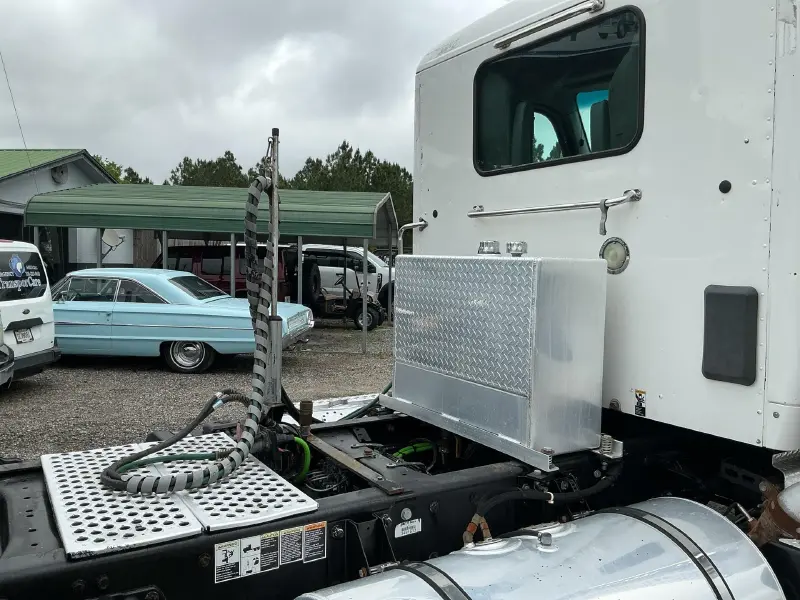 2018 KENWORTH T880