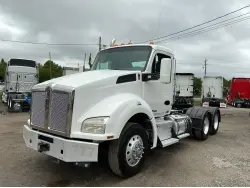 2018 KENWORTH T880