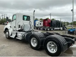 2018 KENWORTH T880