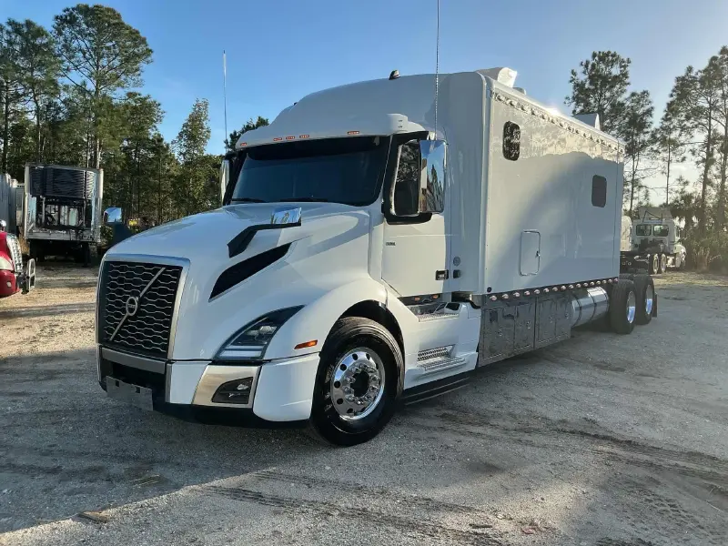 2024 VOLVO VNL