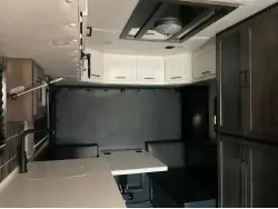2024 VOLVO VNL