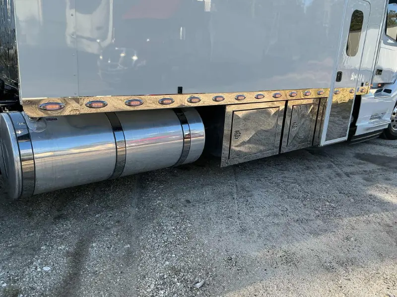 2024 VOLVO VNL