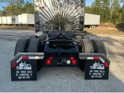 2024 VOLVO VNL