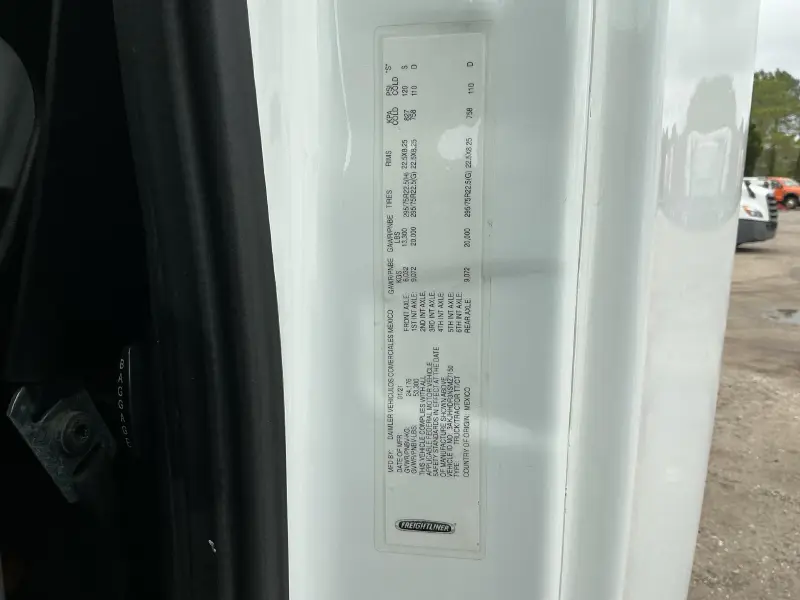 2022 FREIGHTLINER CASCADIA 126