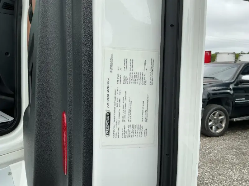 2022 FREIGHTLINER CASCADIA 126
