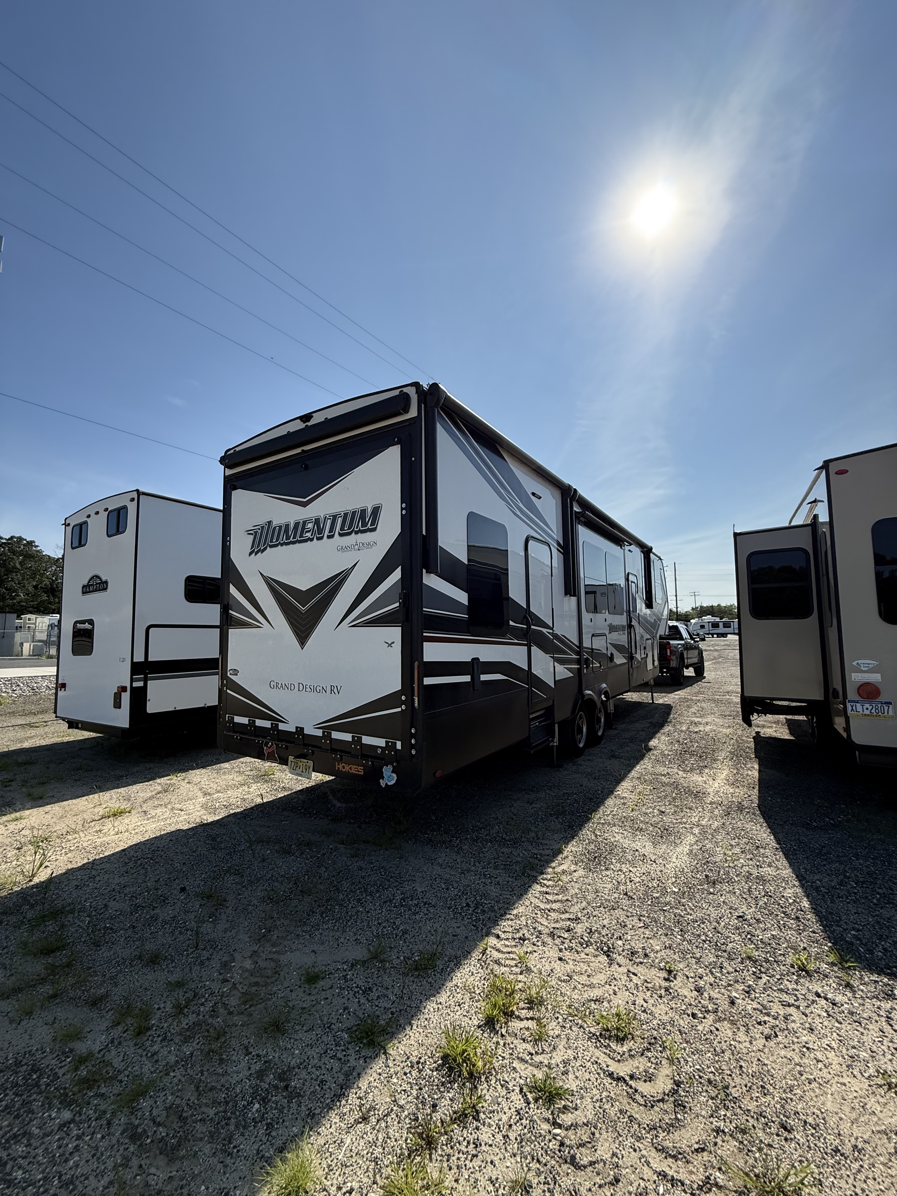 2021 Grand Design MOMENTUM M-CLASS 351M in cape may NJ