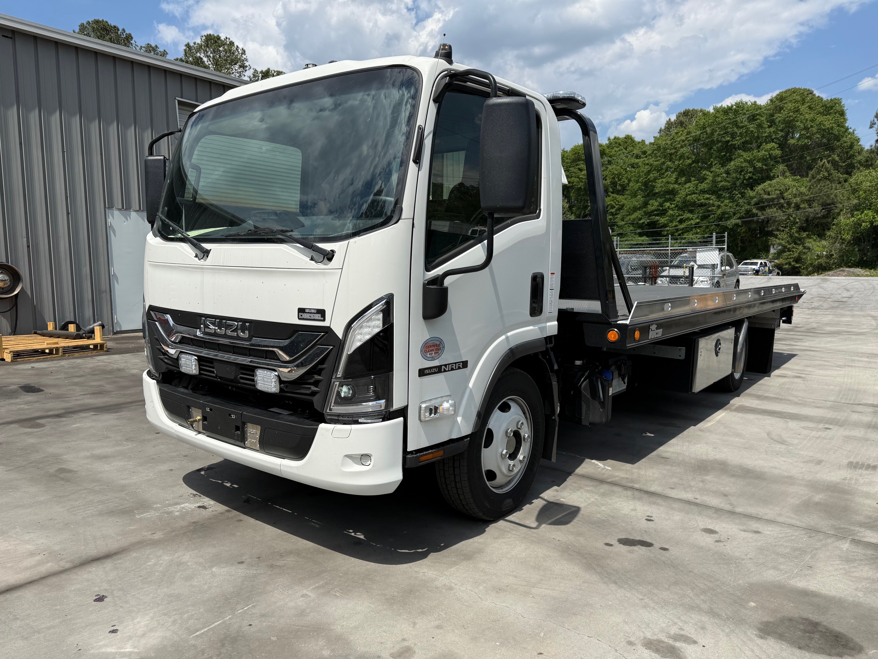 2025 ISUZU NRR in Lilburn, GA