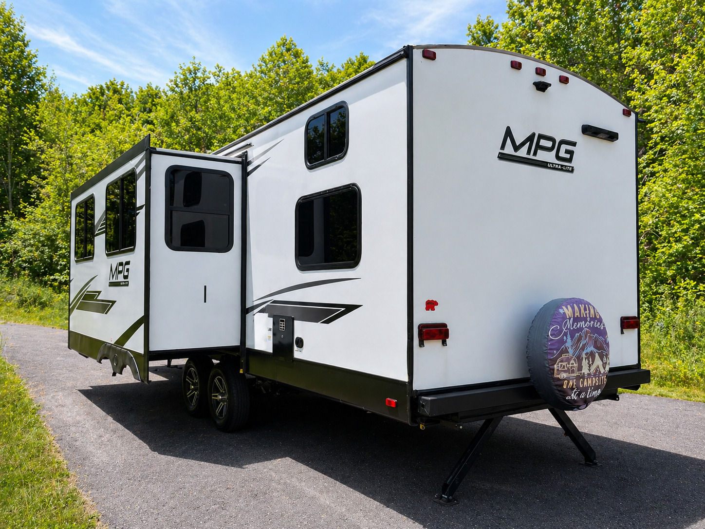 2022 Cruiser Rv Corp MPG ULTRA LITE 2800 QB in asheville NC