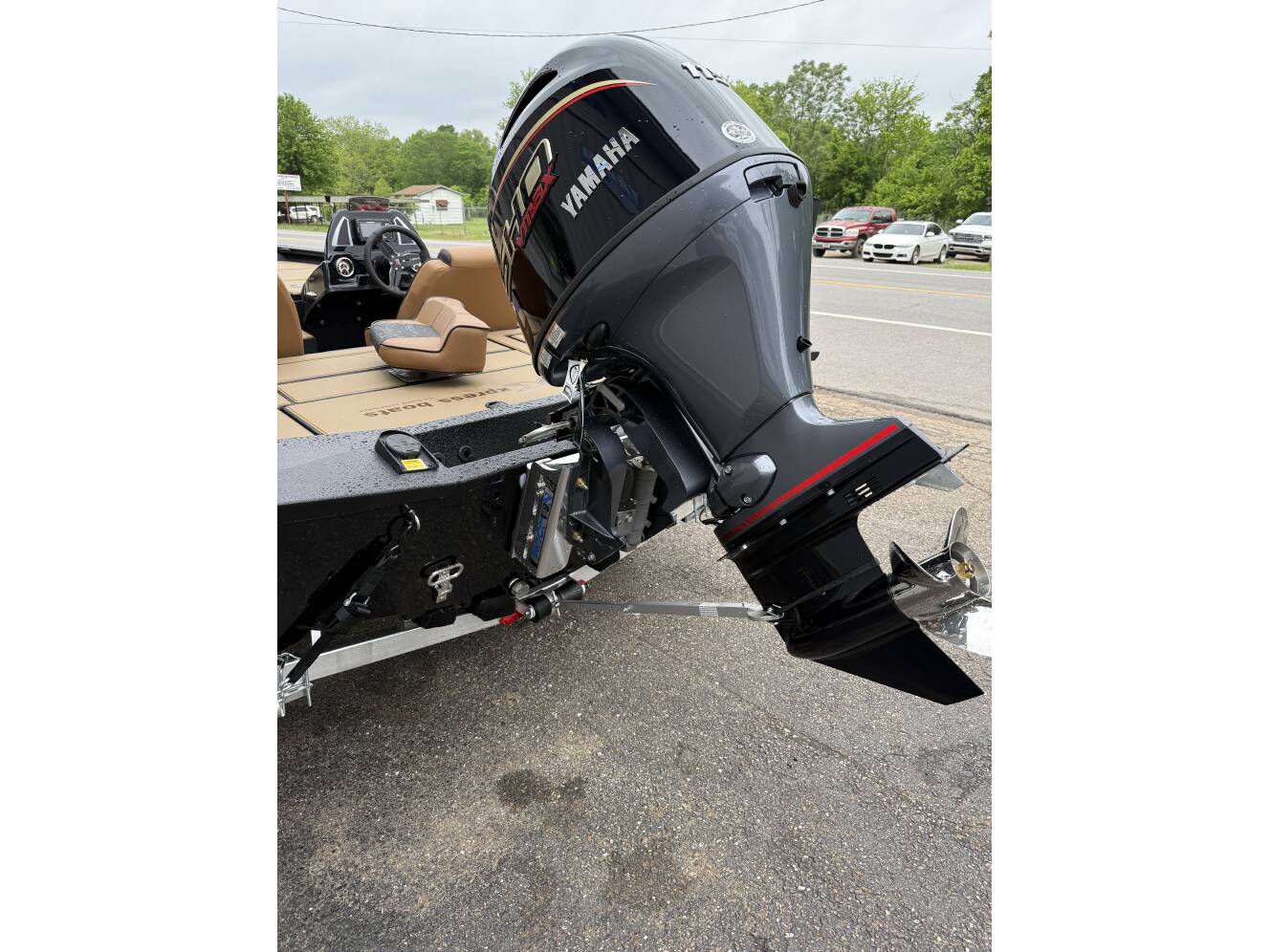 A photo of this 2026 Xpress HYPER-LIFT BASS H18