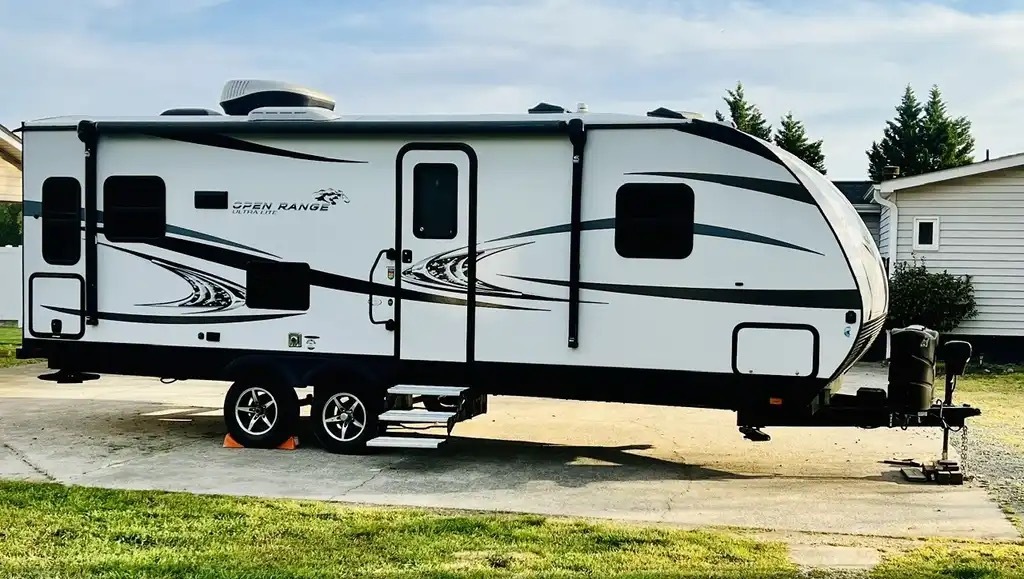 2018 Highland Ridge ULTRA LITE 2410RL RV