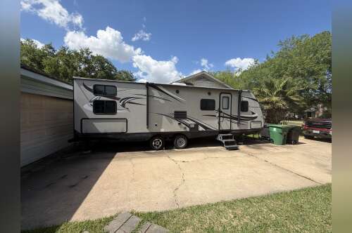 2017 Keystone PASSPORT ULTRA LITE 2920BH in houston TX