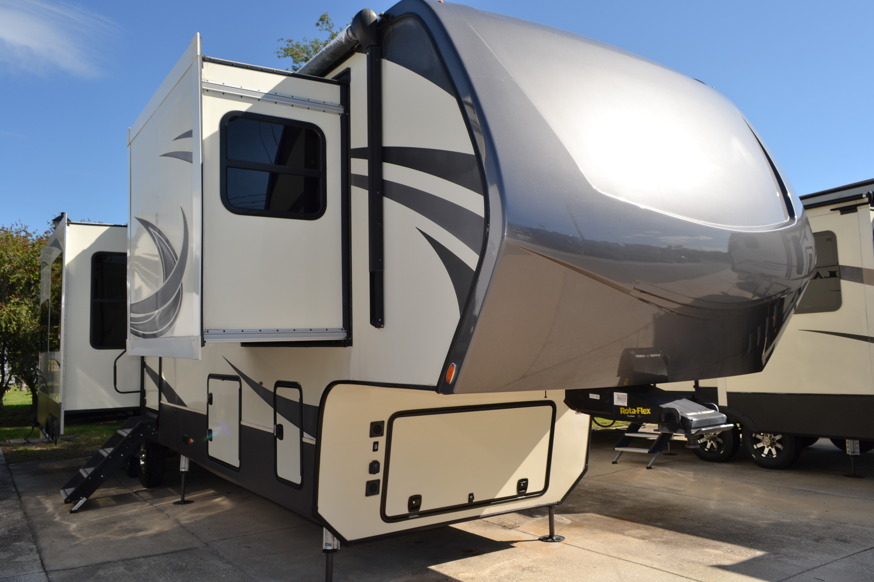 2019 Vanleigh VILANO 360 RL in titusville FL